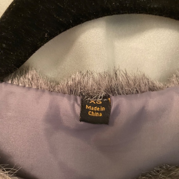 ⚡️🌟HOST PICK🌟 Iman Faux Fur Vest Gray Modacrylic Poly Hook Closure Size XS EUC - Picture 3 of 9